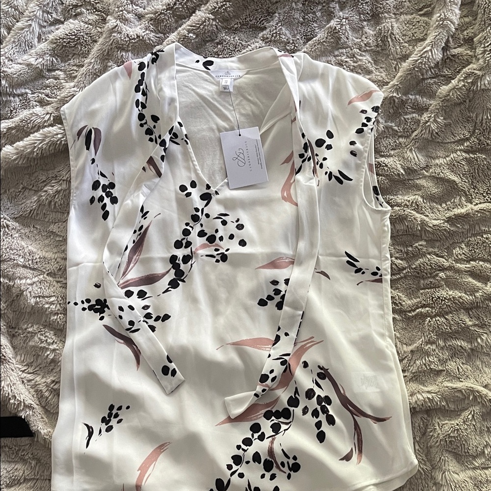 Camber & Grace White and Black Floral Blouse